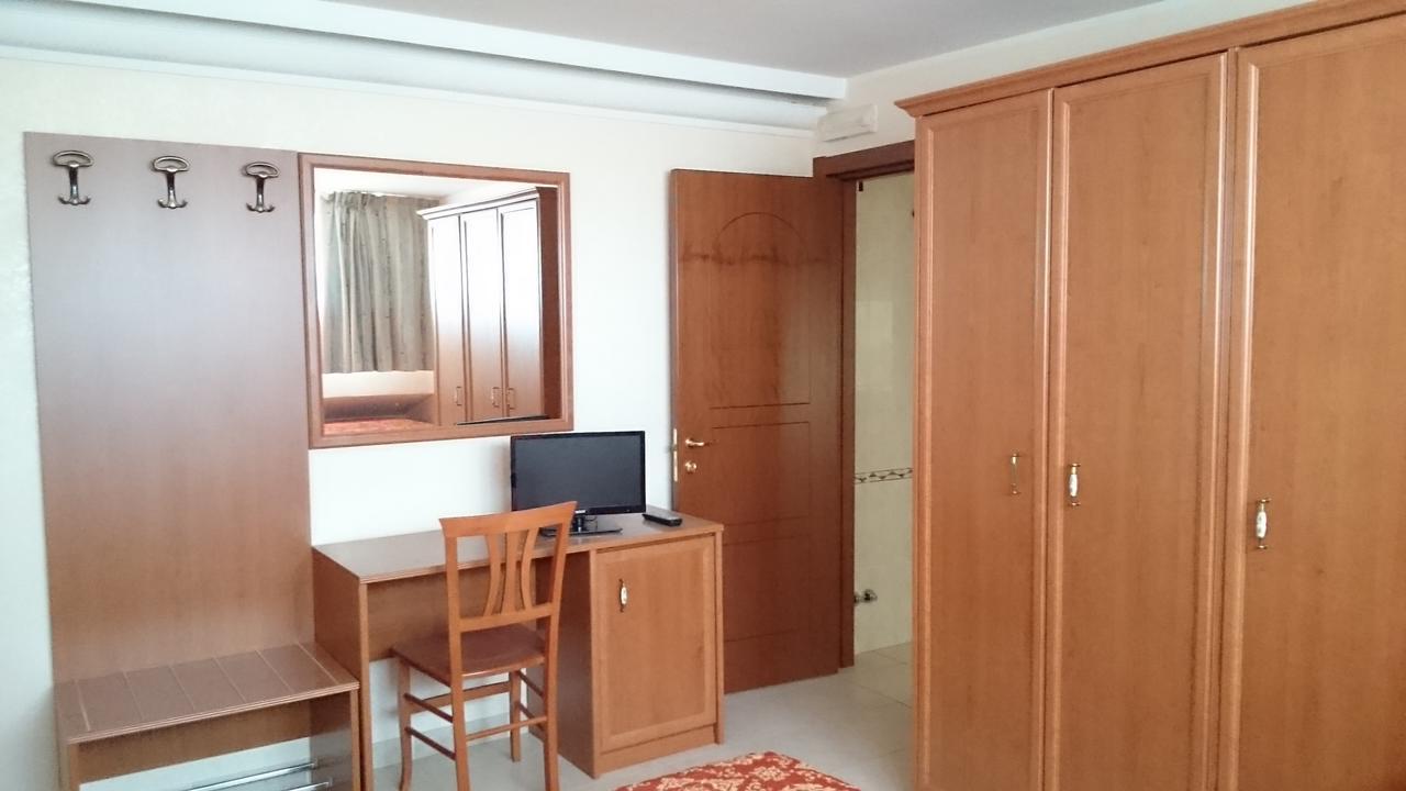 Hotel Holiday House San Giovanni Rotondo Exterior foto